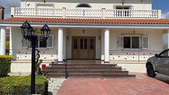 Letymvou Terrace