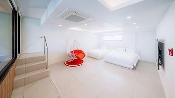 M Stay Pool Villa