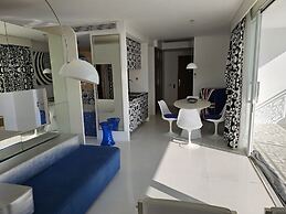 Chill Hotel Seminyak