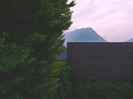 THE CAMPIAN