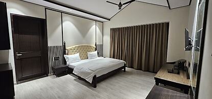 The premier gir resort