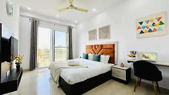 Zen Suites - Golf Course Road