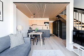 Fabulous & Historical Top Floor Loft in Pyynikki