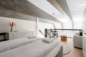 Fabulous & Historical Top Floor Loft in Pyynikki