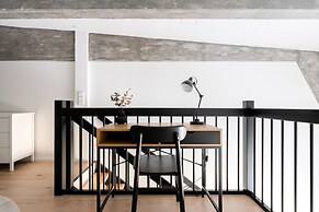 Fabulous & Historical Top Floor Loft in Pyynikki