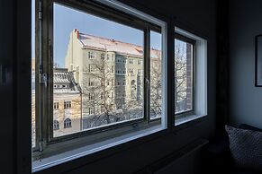 Fabulous & Historical Top Floor Loft in Pyynikki