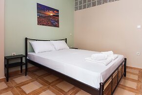 Vironas Delight 1Bd Apt w Lovely Balcony