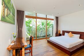 Enjoy A Luxurious 5 Bedroom Villa