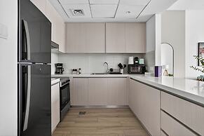 Silkhaus Waters Edge Tower - Yas Island