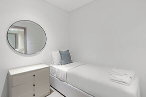 Silkhaus Waters Edge Tower - Yas Island