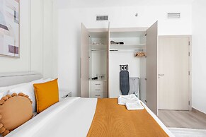 Silkhaus Waters Edge Tower - Yas Island