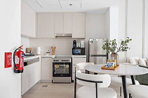 Silkhaus Waters Edge Tower - Yas Island