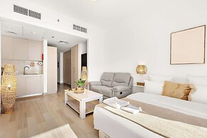 Silkhaus Waters Edge Tower - Yas Island