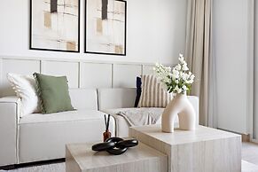 Silkhaus Waters Edge Tower - Yas Island