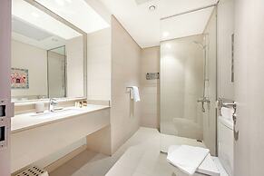 Silkhaus Waters Edge Tower - Yas Island