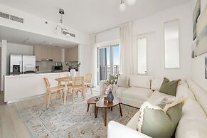 Silkhaus Waters Edge Tower - Yas Island