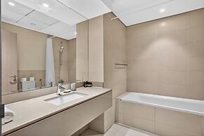 Silkhaus Waters Edge Tower - Yas Island