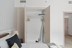 Silkhaus Waters Edge Tower - Yas Island