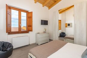 Costa Ovest Apartment Waves