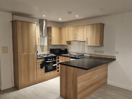 Impeccable 2-bed House in Basildon