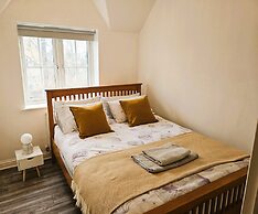 Impeccable 2-bed House in Basildon