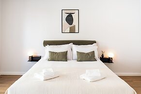 The Haus - Santa Barbara I