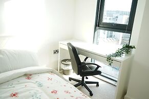 Inviting 2-bed Apartment in Sheffield