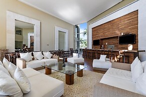Tranquil Peninsula Golf 3BR Retreat