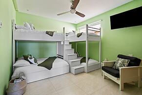 Tranquil Peninsula Golf 3BR Retreat