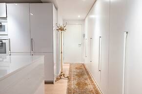 2ndhomes Gorgeous & Modern 2BR Apartment