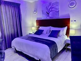 Signature Lodge