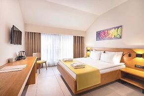 Lei Hotel
