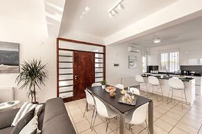 Faros Seaside Villa Larnaca