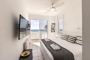 Faros Seaside Villa Larnaca