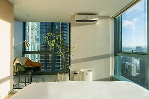 Luxury 2BR Gem in One Uptown, bgc