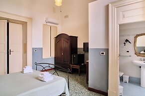 Palazzo Scarciglia