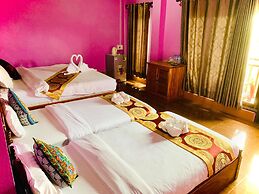 Happy Riverview Hotel