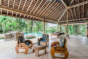 Aalaya Villa by Betterplace