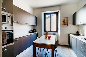 STELLA APARTMENT
