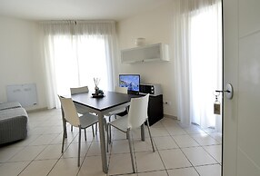 Bilocale con Balcone Mina 6