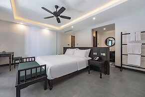 Manyo Hotel and Resort