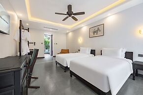 Manyo Hotel and Resort