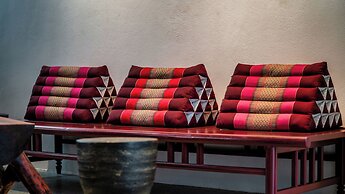 Manyo Hotel and Resort