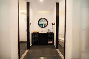 Manyo Hotel and Resort