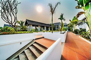Manyo Hotel and Resort
