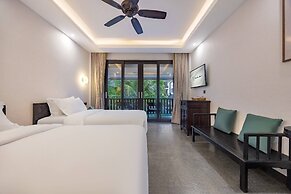 Manyo Hotel and Resort
