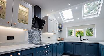 Exquisite renovation in central location