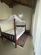 Katurum Lodge Kidepo