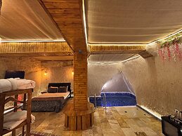 Ceran Stone House