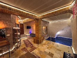 Ceran Stone House